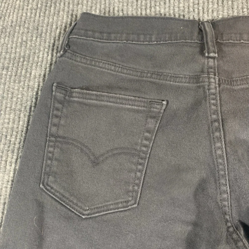 Levis 514 Jeans Mens 30x29 Black Denim White Label Straight Leg Dark Wash‎ Mid